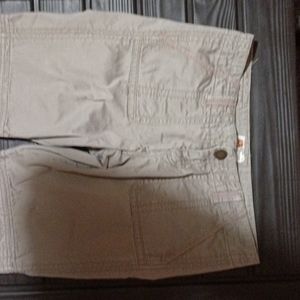 Kcacky cargo pants has 2 side pockets, 2 back pockets, 2 other pockets in front